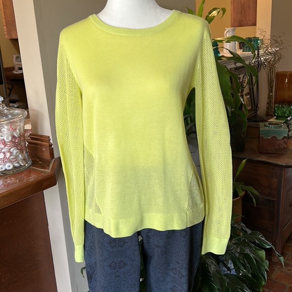 CAbi Split Back Mesh Knit Sleeve Crew Neck Lemon/Lime Sweater szS - Picture 7 of 14